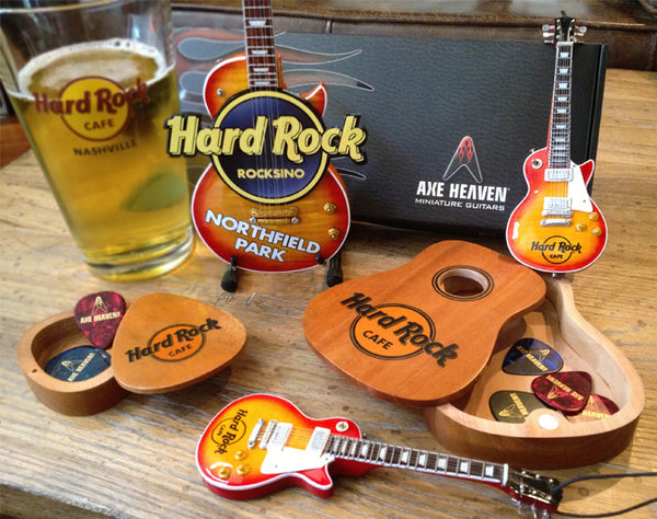 2013 Hard Rock Cafe 6" Guitar Ornament