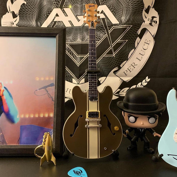 Tom Delonge Signature 2009 Gibson Custom Shop ES-333 Mini Guitar