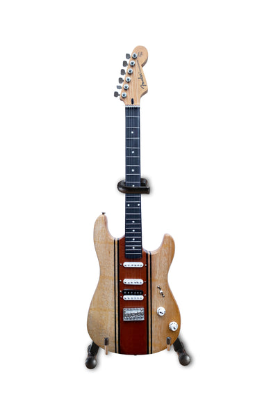 FS-033 - Licensed Fender™ Strat™ American Longboard Mini Guitar