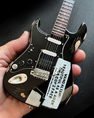 Signature "VANDALISM" Fender ™ Stratocaster™ Mini Guitar Model