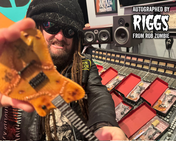 REAL AUTOGRAPH - RIGGS Signature "Pigskin" Mini Guitar - Rob Zombie
