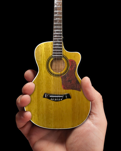 Classic Spruce Top Cutaway Acoustic Miniature Guitar Replica Collectible