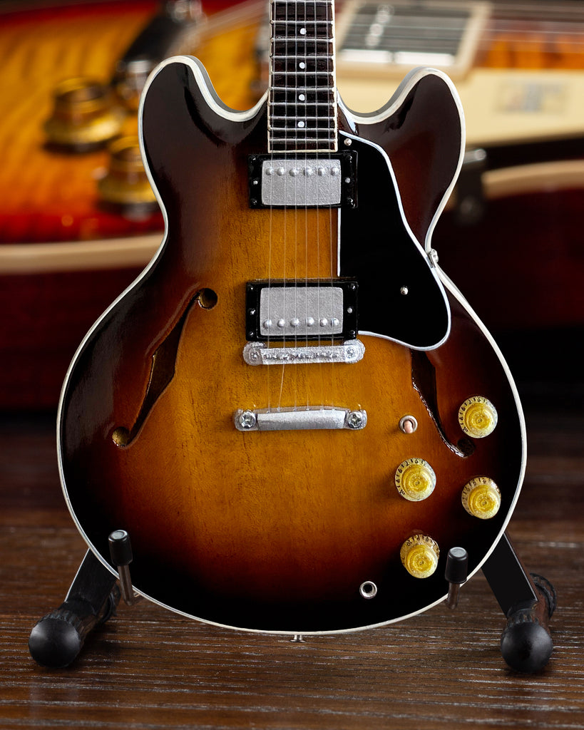 Axe Heaven Duane Allman Gibson 1959 Les Paul Cherry Sunburst Mini Guitar Replica Collectible Gg 133 Collectibles Large Item Collectible Figure Axe Heaven Duane Allman Gibson 1959 Les Paul Cherry Sunburst Mini Guitar Replica Collectible Gg 133 Collectibles Large Item Collectible Figure